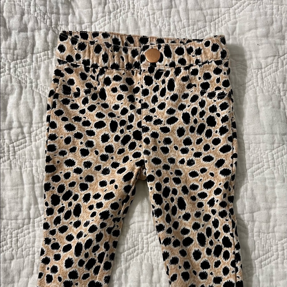 Girls size 12 months leopard pants